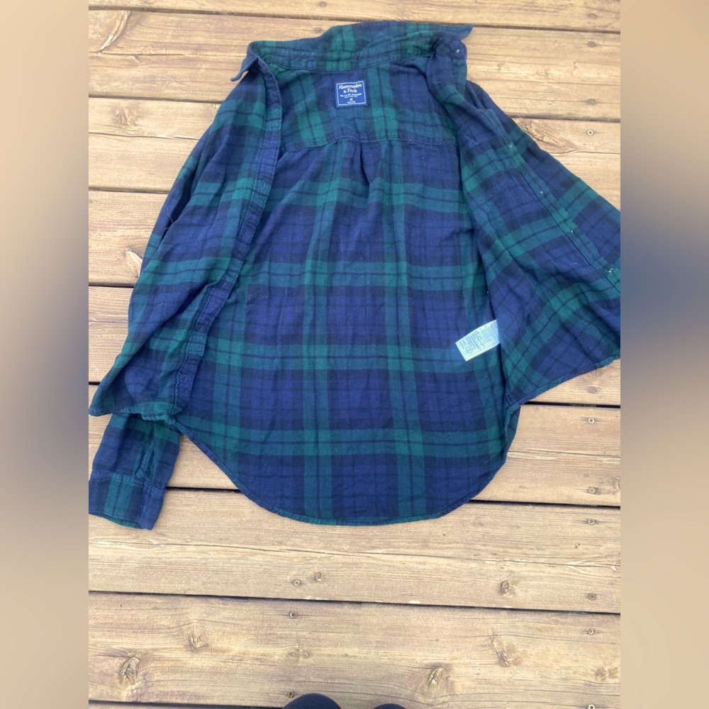🫐Abercrombie & Fitch Plaid button up, Medium - Picture 5 of 5